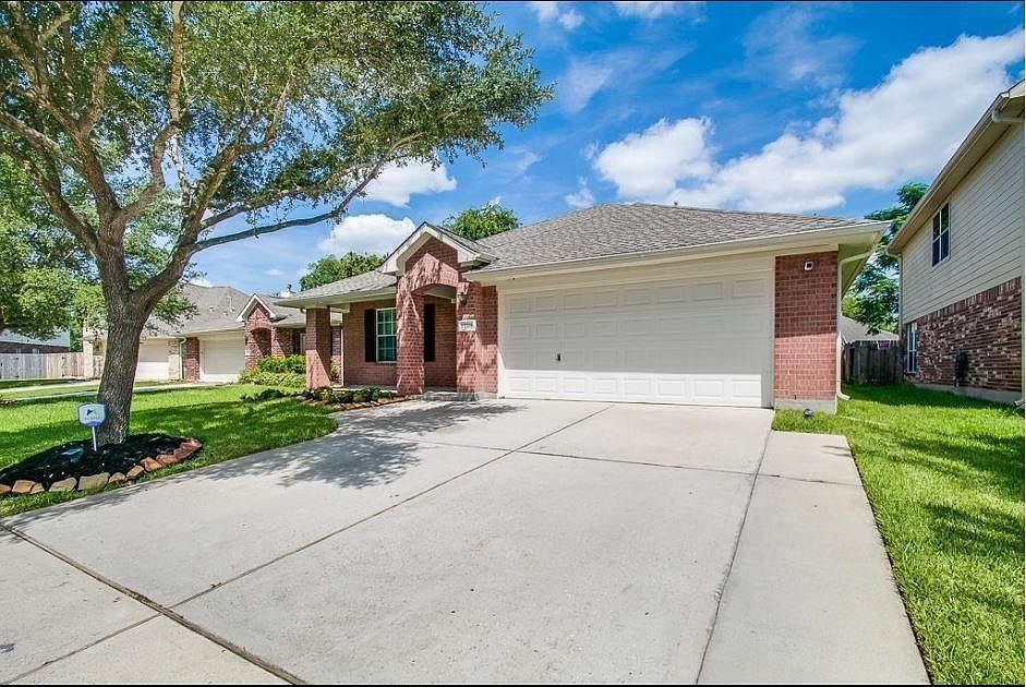 1st image of 12218 Woody Hollow Dr