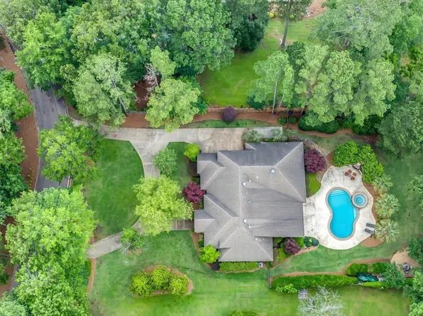 8213 Mossy Oak Dr, Montgomery, AL 36117