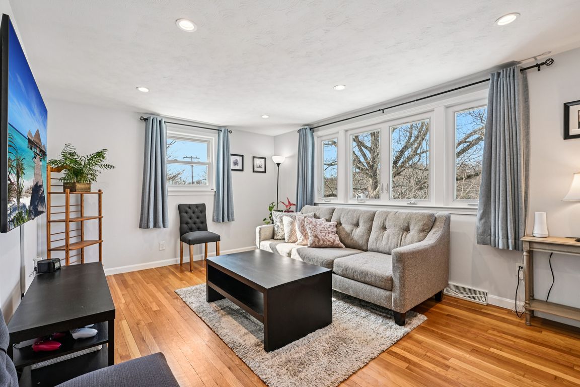 Manning St-S1702-006.jpg