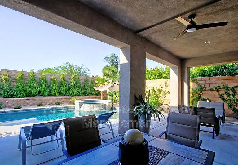 74565 Tesla Dr — Photo 32