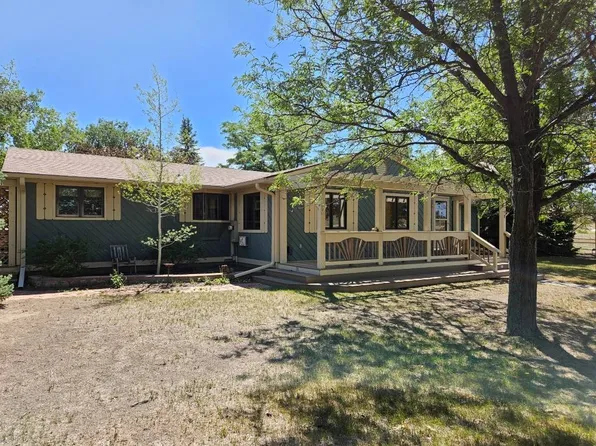 1100 1st St, Crawford, NE 69339