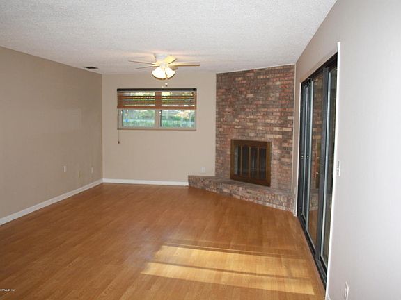 2nd image of 8526 Beauchamp Ln