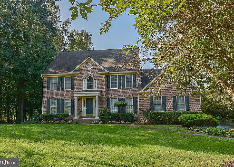 1st image of 9205 Wrights Hollow Ln