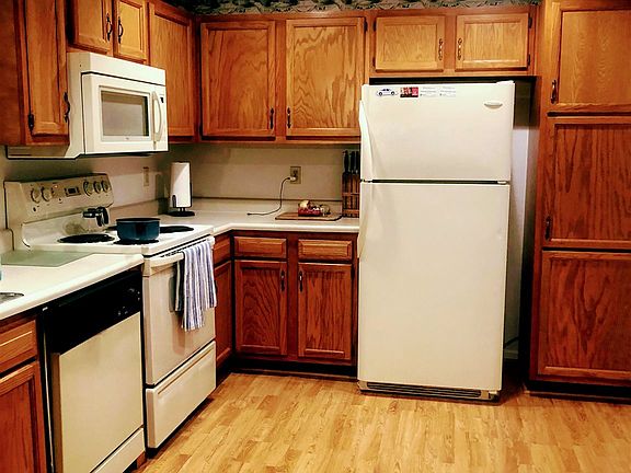 5th image of 7033 Glen Kerry Ct Unit 2