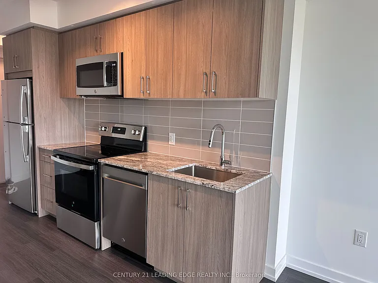 4010 Eglinton Ave W #1111 — Photo 12
