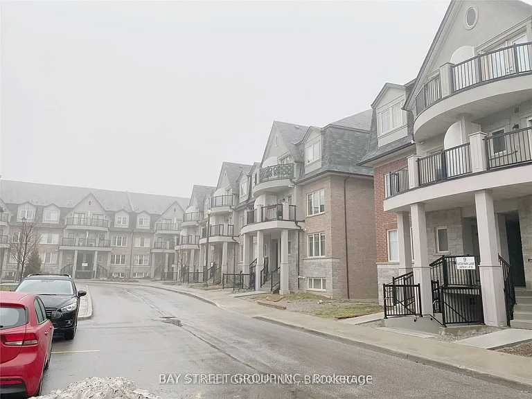 11 Eaton Park Ln #23 — Photo 14