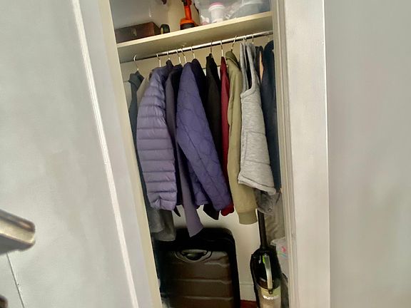 2nd image of 2810 Franklin St APT 34