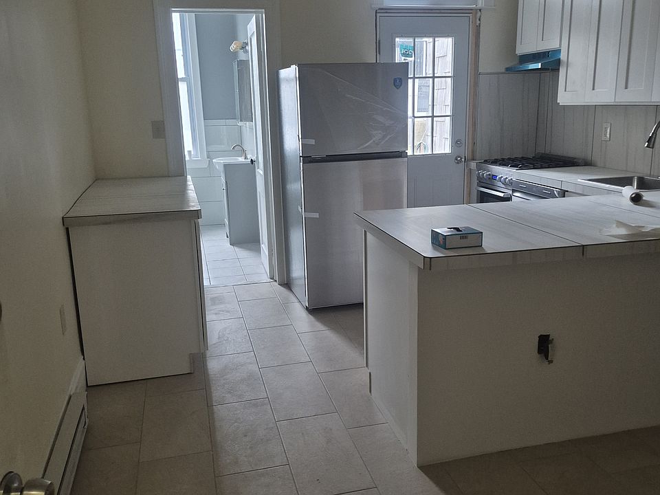 1st image of 338 New York Ave APT 1R