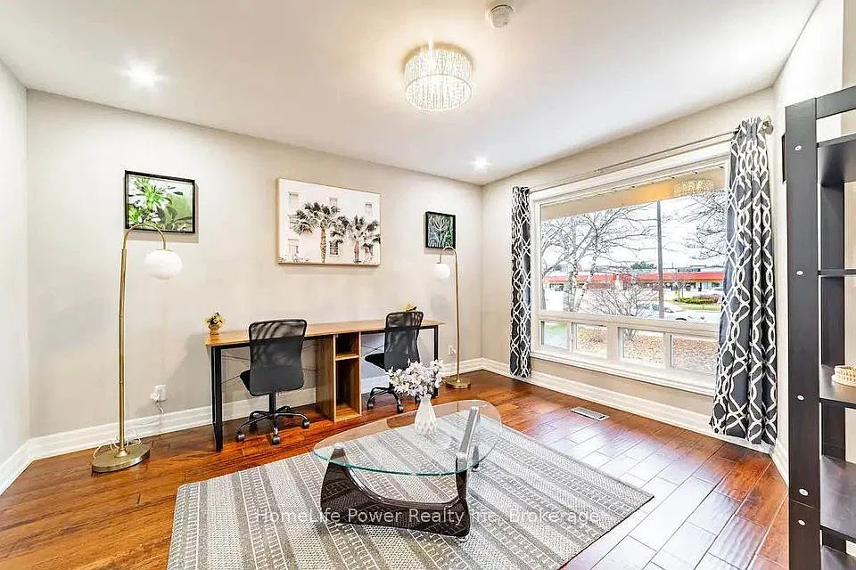 5 bed, $2,700 — Photo 2