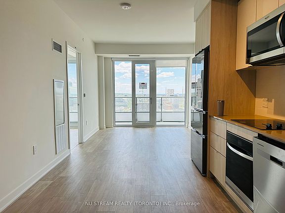 3rd image of 70 Princess St #2105