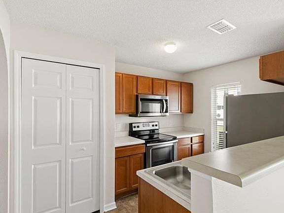 5th image of 2717 Dodds Ln
