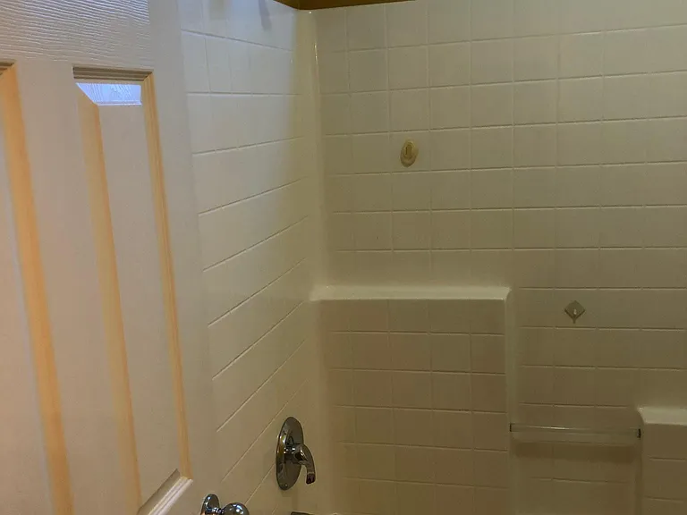27162 Swift St — Photo 35