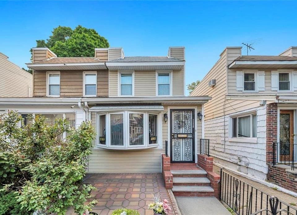 1st image of 1536 E 51st St