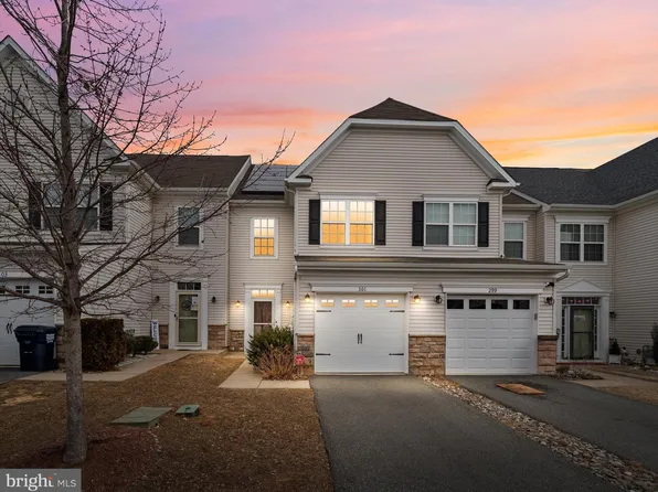 301 Wilmore Dr, Middletown, DE 19709