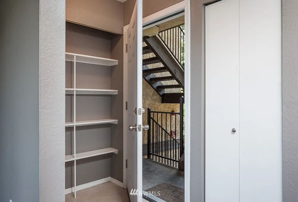 1 bed, 640 sqft, $1,890 — Photo 4