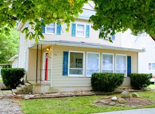 121 W South St, Creston, IL 60113
