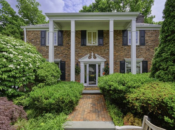 17 Pond Park Rd