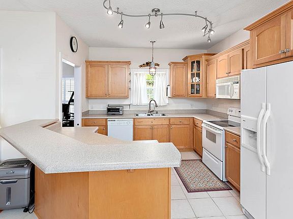 4th image of 149 Hardwood Forest Dr