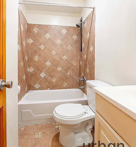 887 Saint Johns Pl #1RF — Photo 7