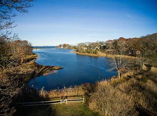 140 Duck Cove Rd, North Kingstown, RI 02852