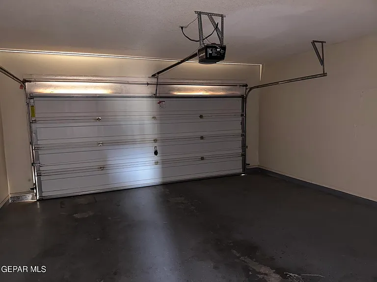 917 Tecate Pl — Photo 45