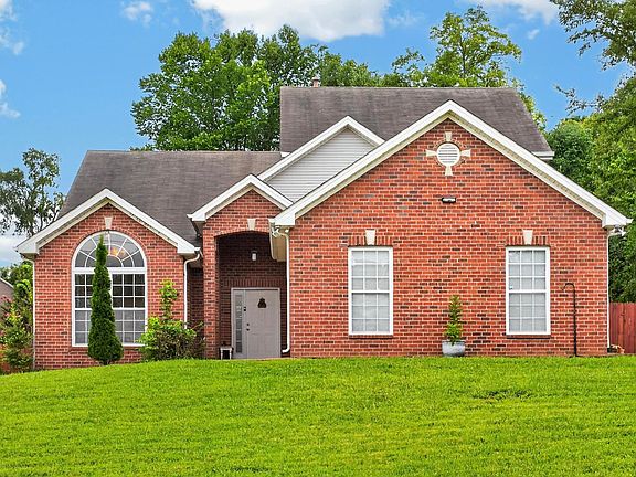 2nd image of 101 Wiggins Ct