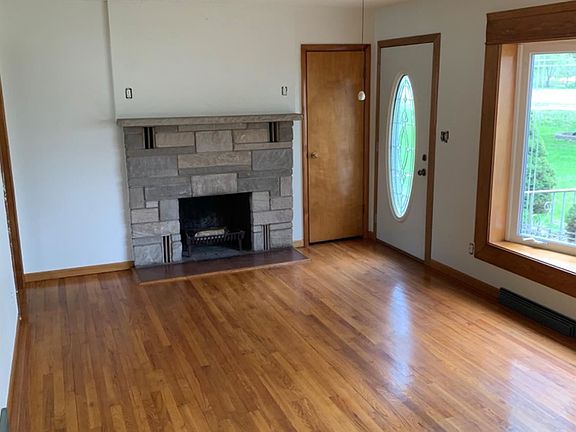 4th image of 5033 Central Ave