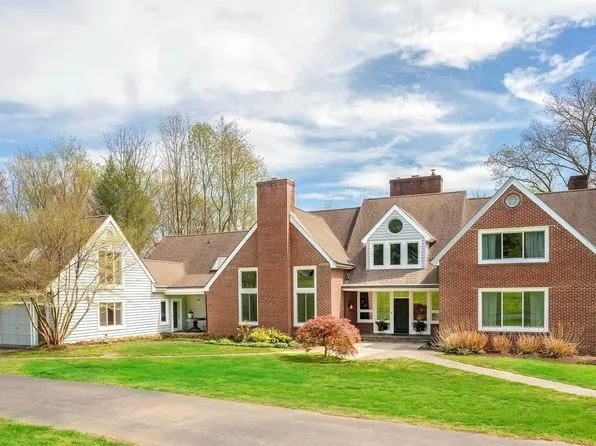 428 Groundhog College Rd, West Chester, PA 19382