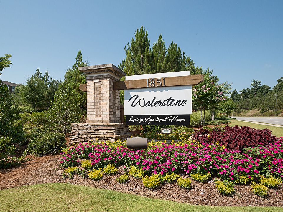 Welcome to Waterstone Luxury Apartment Homes!