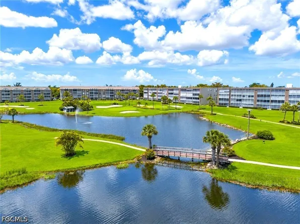 14771 Hole In 1 Cir APT 202, Fort Myers, FL 33919