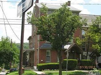 2nd image of 176 Main St APT 4