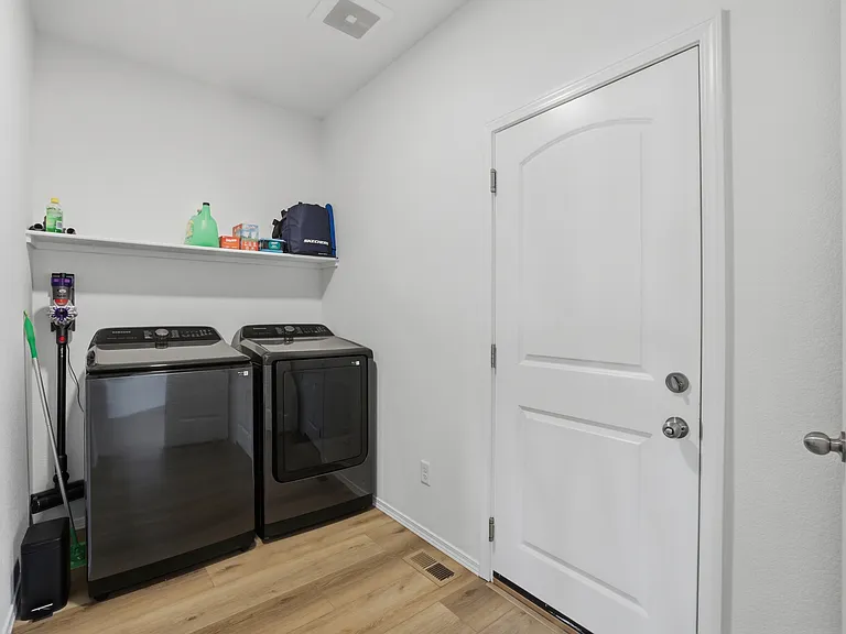 11100 Rolling Mesa Dr — Photo 3