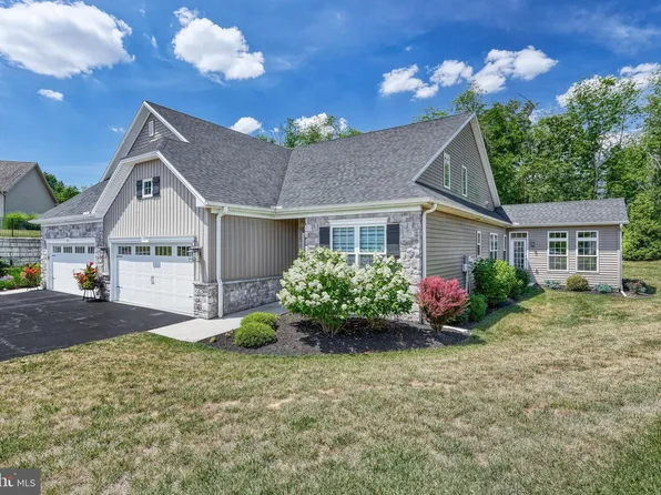 6355 Thornhill Ln, Mechanicsburg, PA 17050