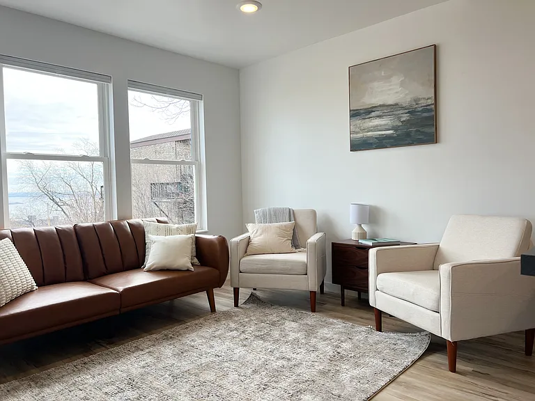 509 W 4th St #2 — Photo 9