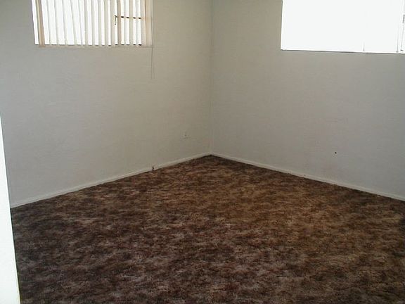 BEDROOM2
