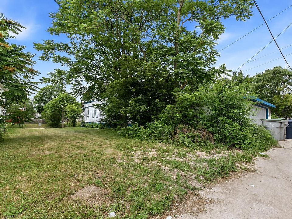 2nd image of 2848 N 19th STREET