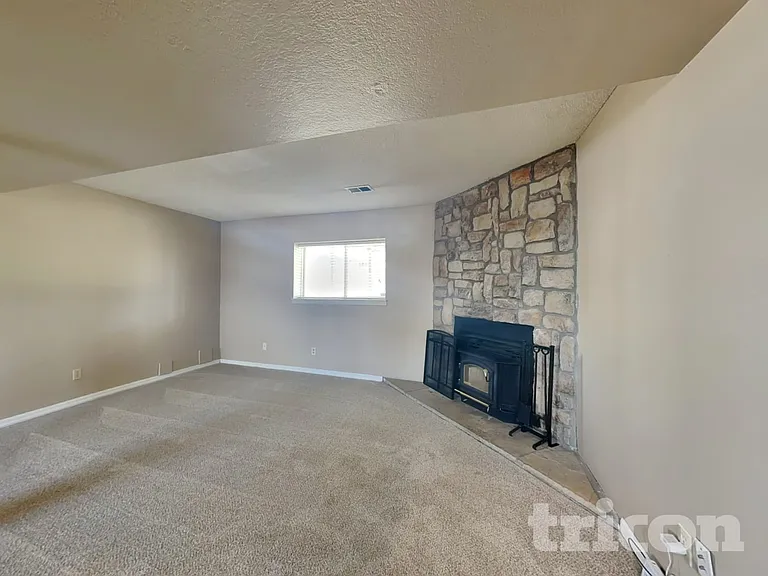 5772 S Netherland St — Photo 14