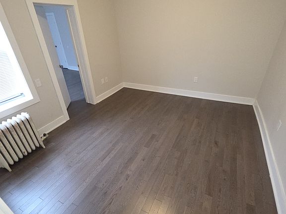 4th image of 52 Newkirk St APT 402