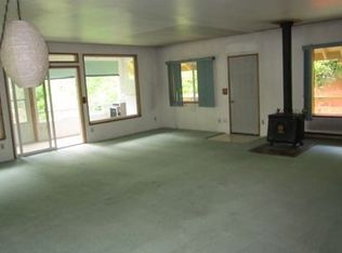 1004 Winchuck River Rd, Brookings, OR 97415