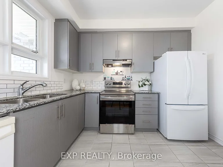 58 Massachusetts Ln — Photo 13