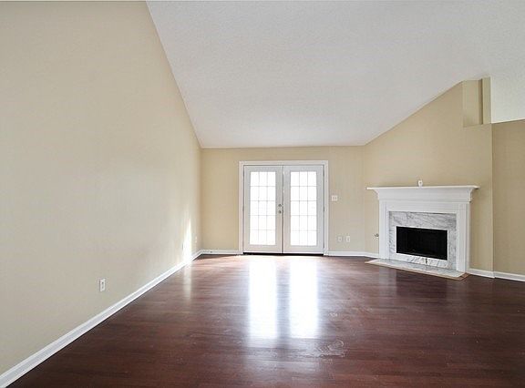 3rd image of 8123 Mahogany Ln