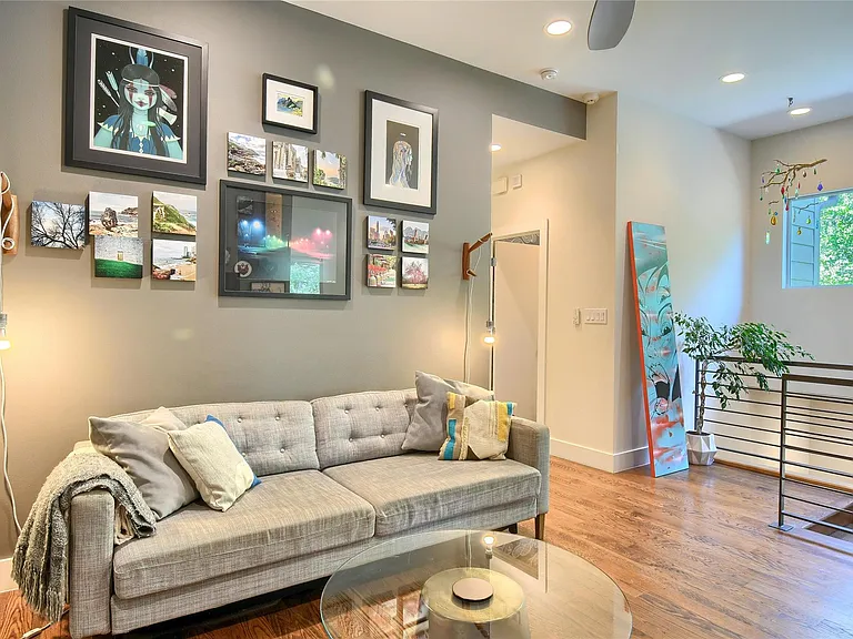 1009 E Riverside Dr #B — Photo 28