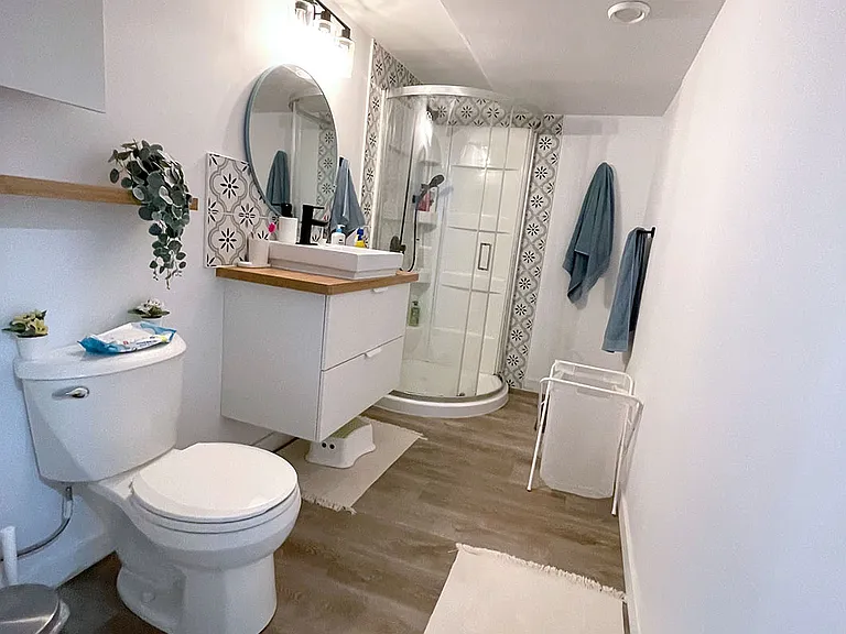 83 Valence Ave — Photo 8