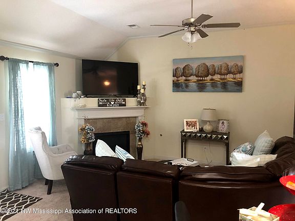 2nd image of 5616 Kings Retreat Dr