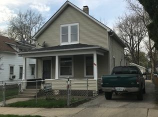 916 Superior St, Aurora, IL 60505