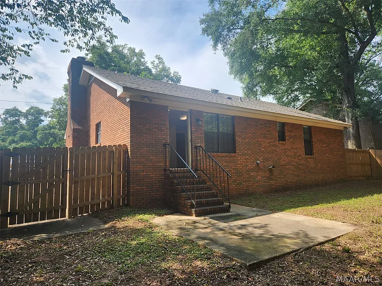 1214 Camellia Woods Ct — Photo 33