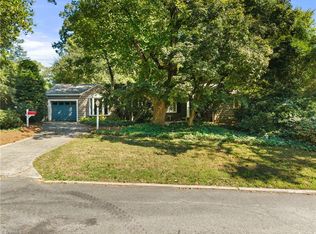 1051 Vernon Ave, Winston Salem, NC 27106
