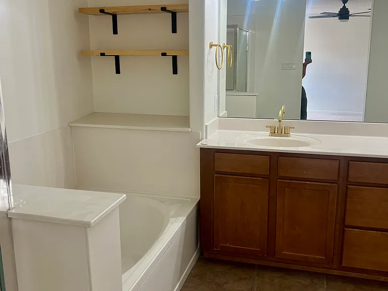 2319 Margarita Dr SE — Photo 13