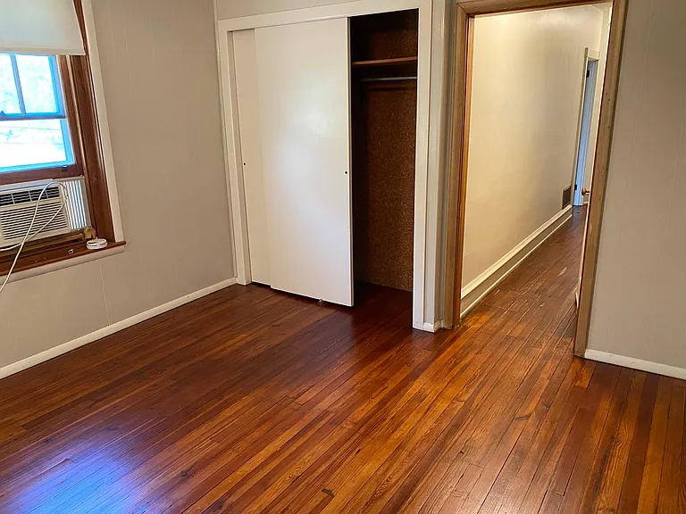138 Elm St #4 BDRM SEMI — Photo 10