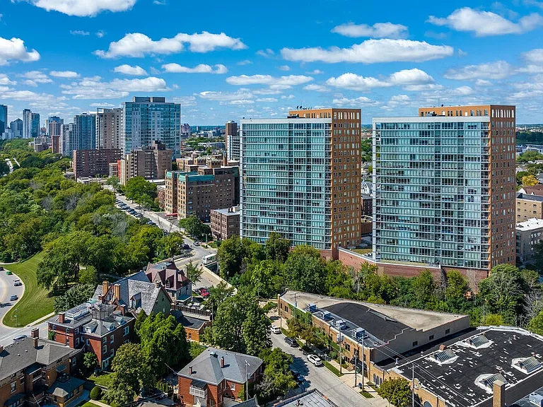 Park Lafayette Towers — Photo 28